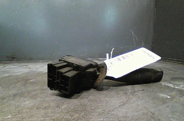 Commande clignotant Peugeot 306 3-5 portes (7A, 7C, N3, N5) 1.9 d (1994-2001) occasion — photo 2