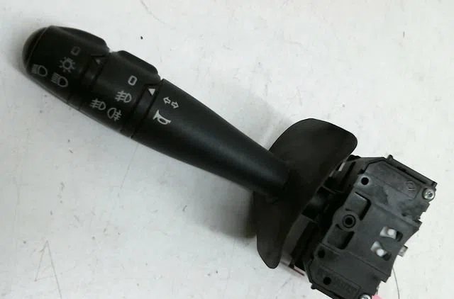 Commande clignotant Renault ESPACE III (JE0_) 2.2 12v td (je0e, je0h, je0p) (1996-2000) occasion — photo 4