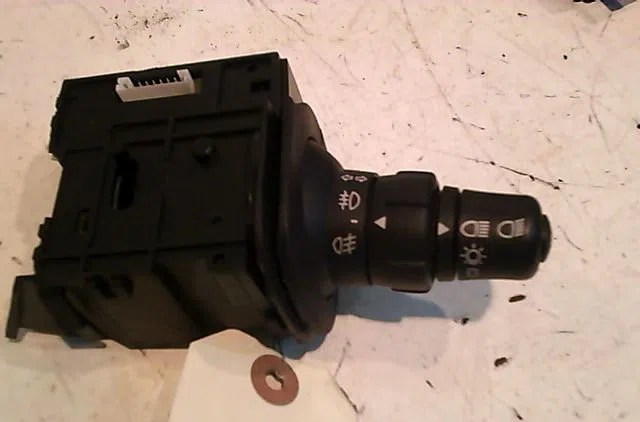 Commande clignotant Renault SCÉNIC II (JM0-1_) 1.5 dci (jm02, jm13) (2003-2005) occasion — photo 3