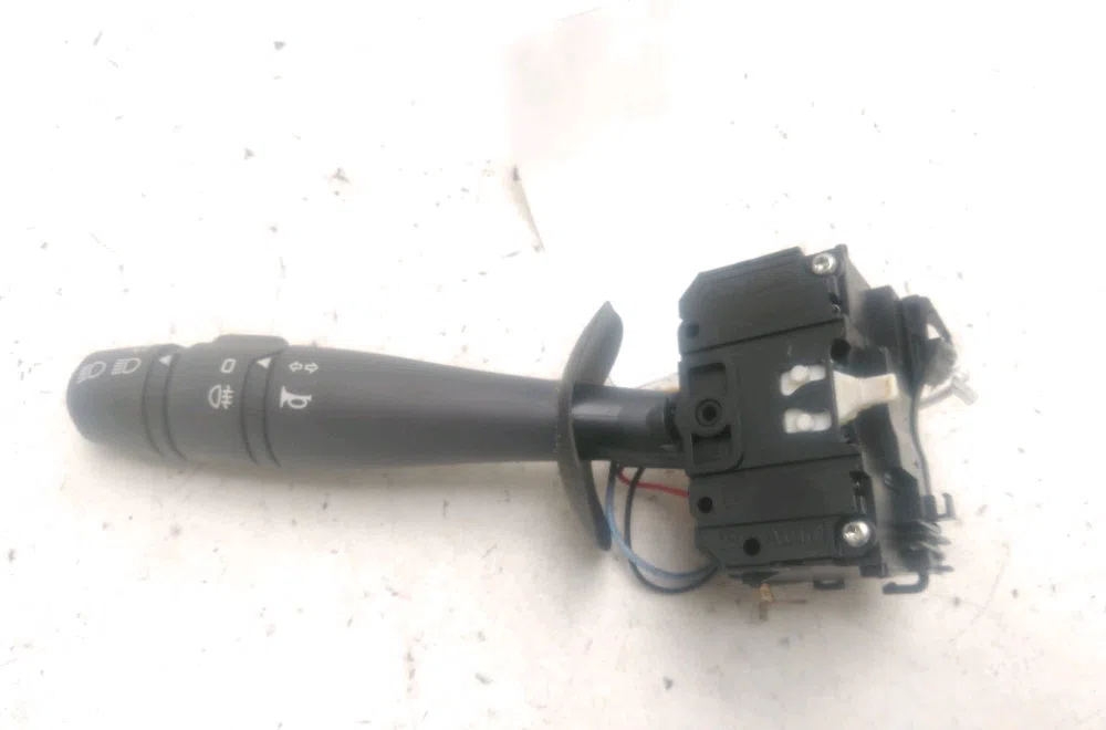 Commande clignotant Renault TWINGO II (CN0_) 1.2 16v (cn04, cn0a, cn0b) (2007-2014) 3 portes occasion — photo 2