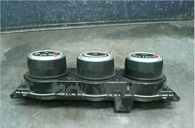 Commande de chauffage Citroën C-CROSSER (VU_, VV_) 2.2 hdi (2007-2012) 5 portes occasion — photo 2