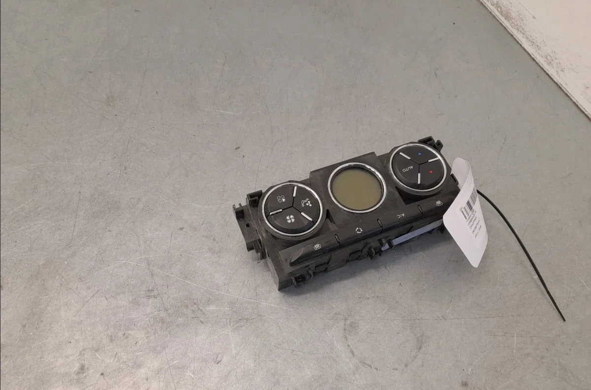 Commande de chauffage Citroen C3 II (SC_) 1.6 hdi 110 (2009) occasion — photo 2