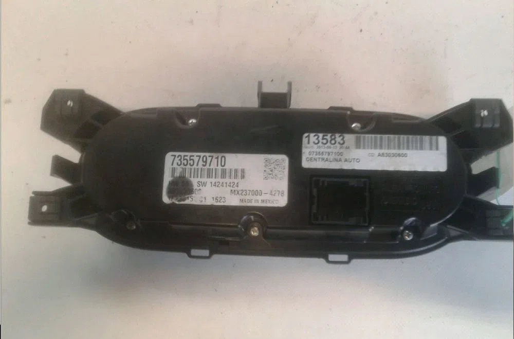 Commande de chauffage Fiat 500L (351_, 352_) 1.6 d multijet (199lyd1b) (2012-2018) occasion — photo 2