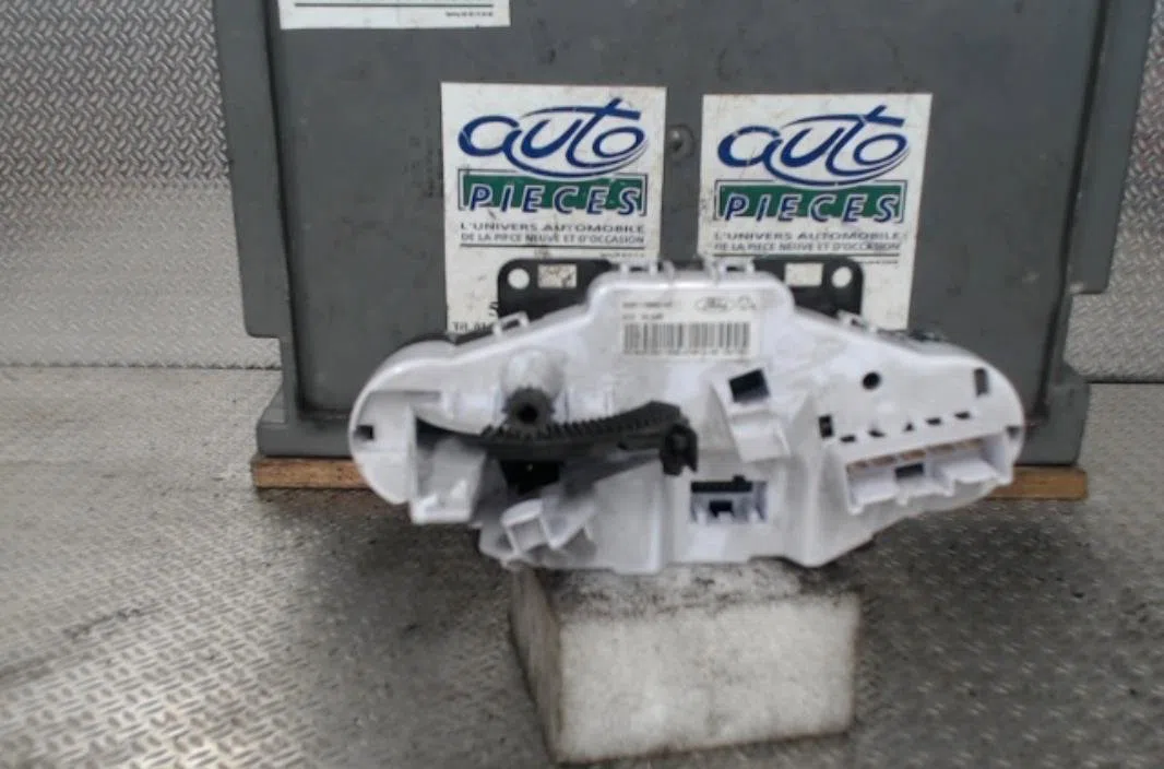 Commande de chauffage FORD FIESTA 6  FIESTA 6 PHASE 1 occasion — photo 2