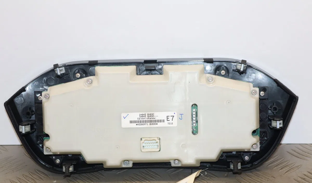 Commande de chauffage Nissan JUKE (F15) 1.2 dig-t (2014) occasion — photo 3