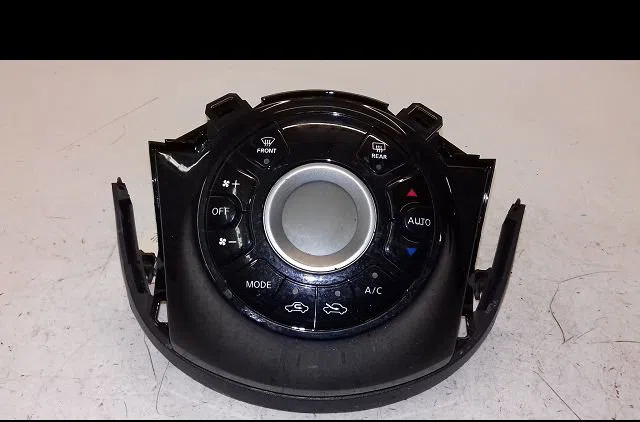 Commande de chauffage Nissan MICRA IV (K13K) 1.2 (2010-2015) occasion — photo 4