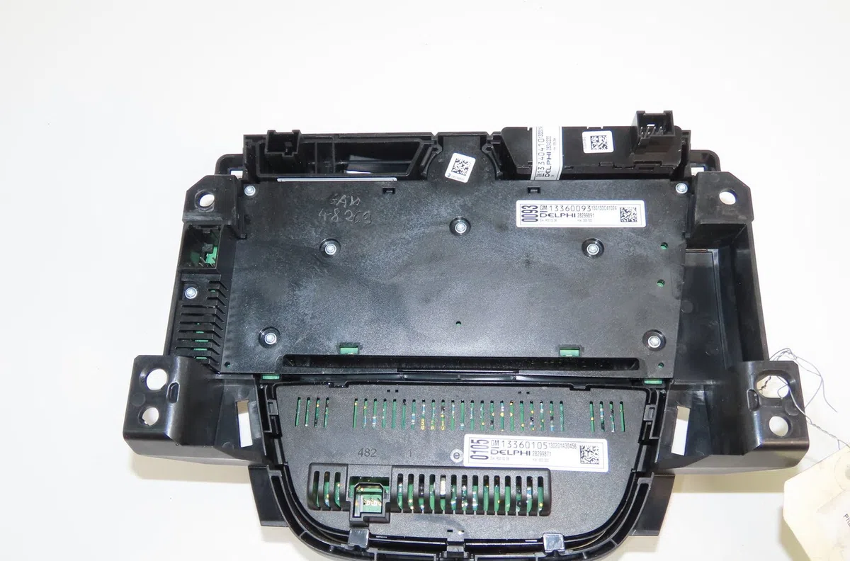 Commande de chauffage Opel ASTRA J (P10) 1.7 cdti (68) (2009-2015) occasion — photo 2
