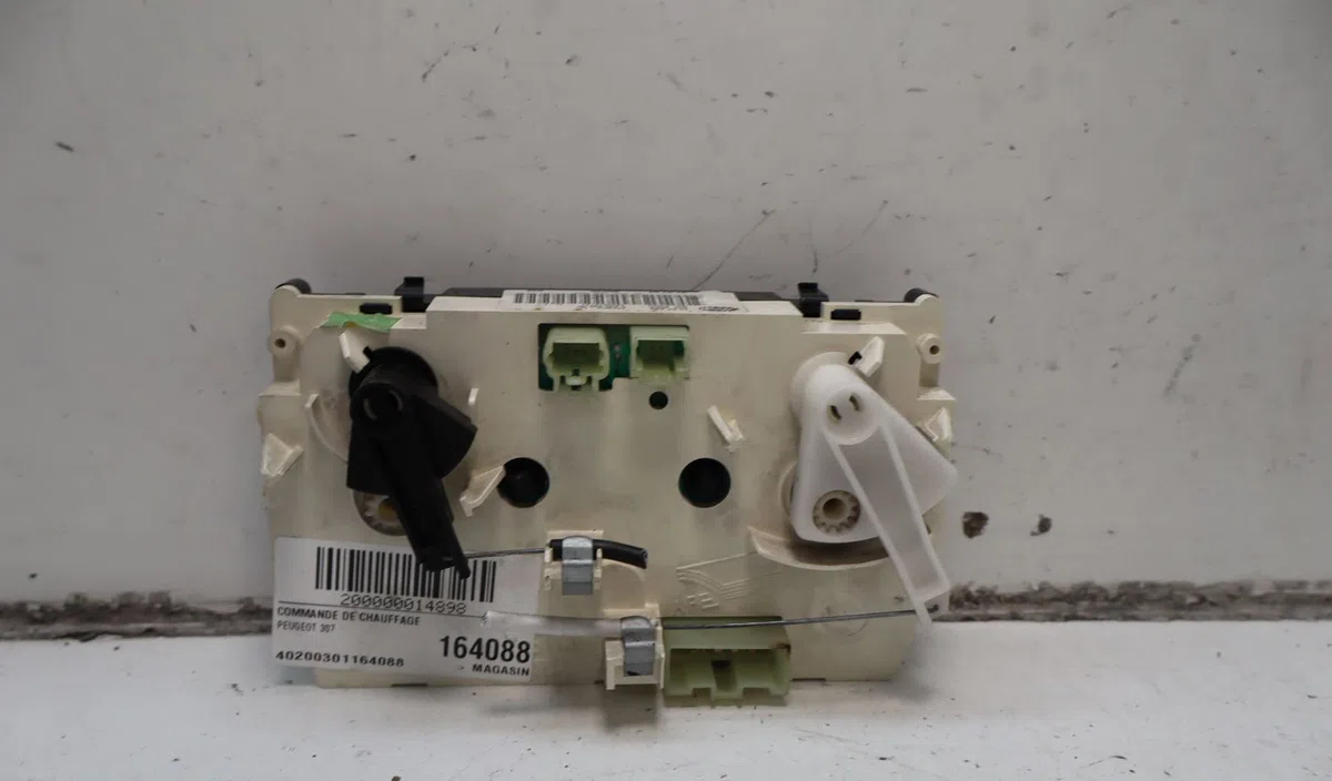 Commande de chauffage Peugeot 307 (3A-C) 1.4 16v (2003-2007) occasion — photo 2