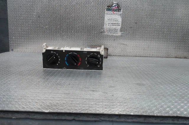 Commande de chauffage Peugeot PARTNER Camionnette-Monospace (5_, G_) 1.4 (1996-2015) occasion — photo 2