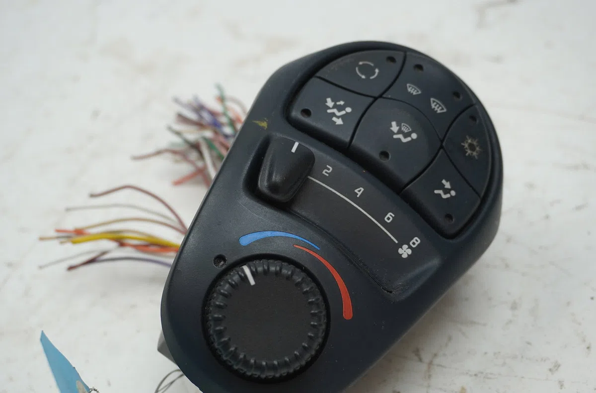 Commande de chauffage Renault ESPACE III (JE0_) 2.0 (je0a) (1996-2000) occasion — photo 4