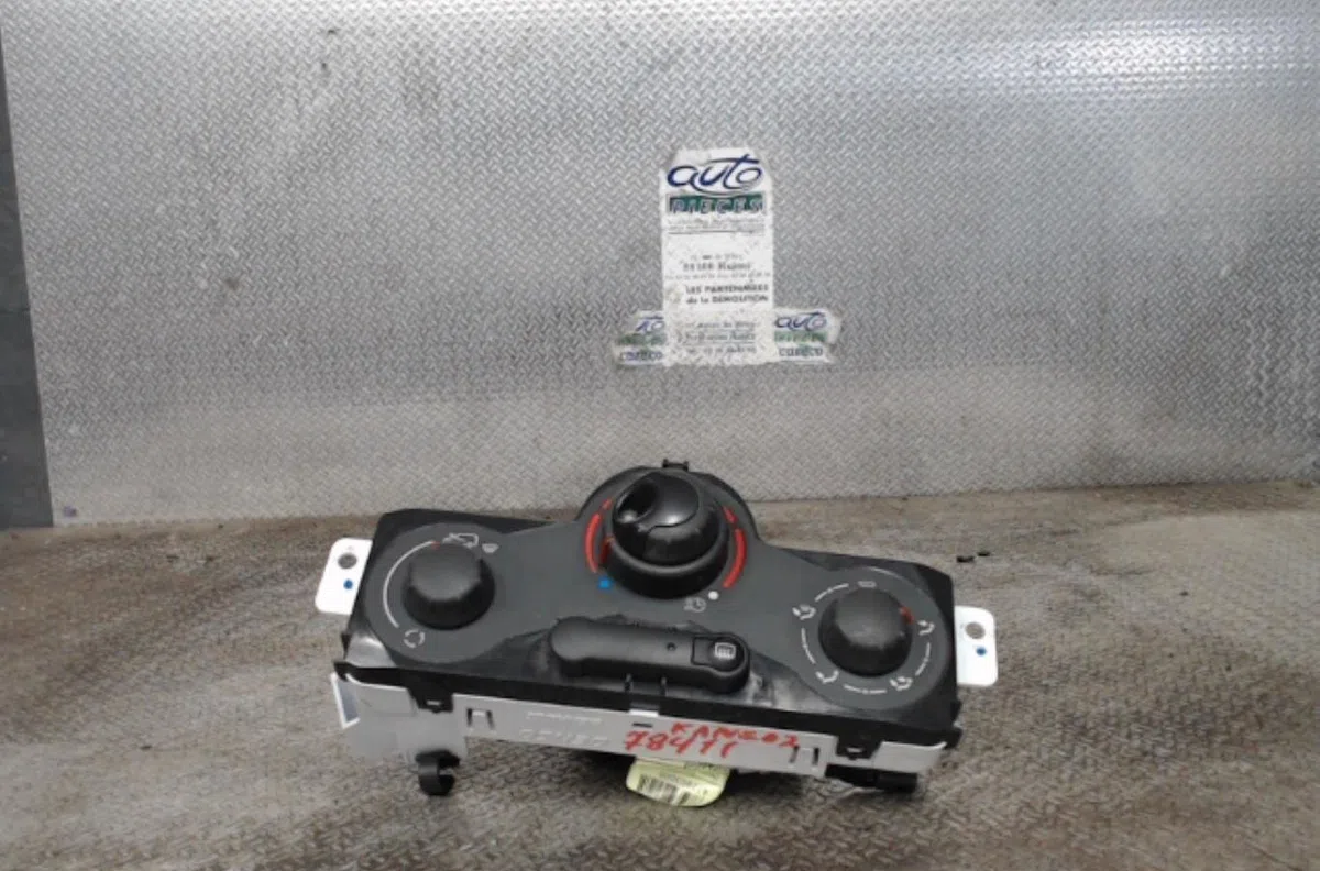 Commande de chauffage Renault KANGOO Express (FW0-1_) Z.e. (fw0z, fw1z) (2011) occasion — photo 2