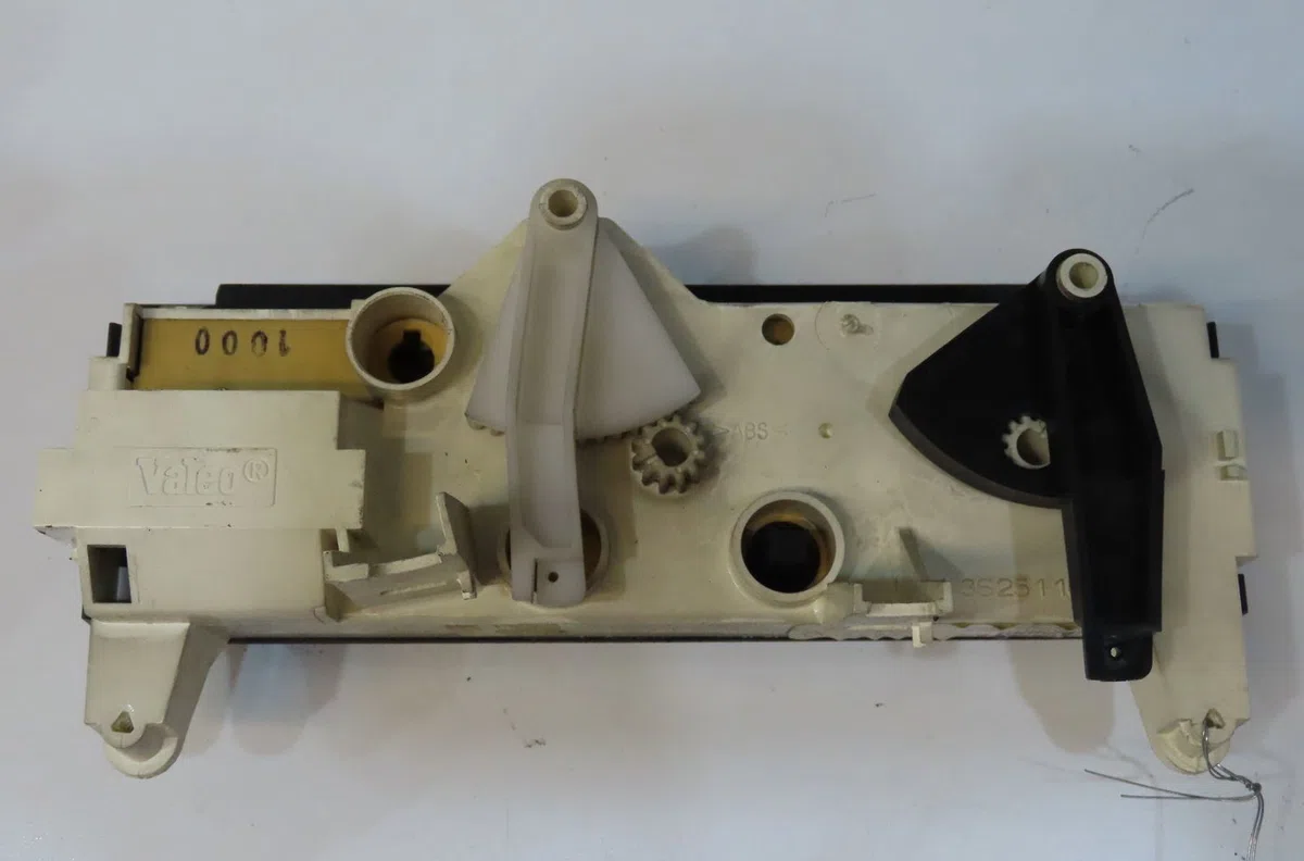 Commande de chauffage Renault MASTER II Autobus-Autocar (JD) 2.5 d (1998-2001) occasion — photo 3