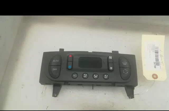 Commande de chauffage Renault SCÉNIC I Monospace (JA0-1_, FA0_) 2.0 16v (ja1d, ja17) (1999-2003) occasion — photo 2