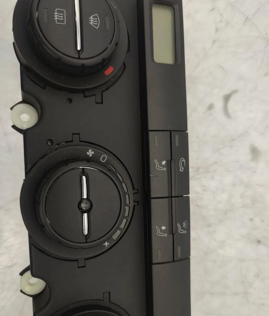 Commande de chauffage SKODA OCTAVIA 2 PHASE 1 occasion — photo 3