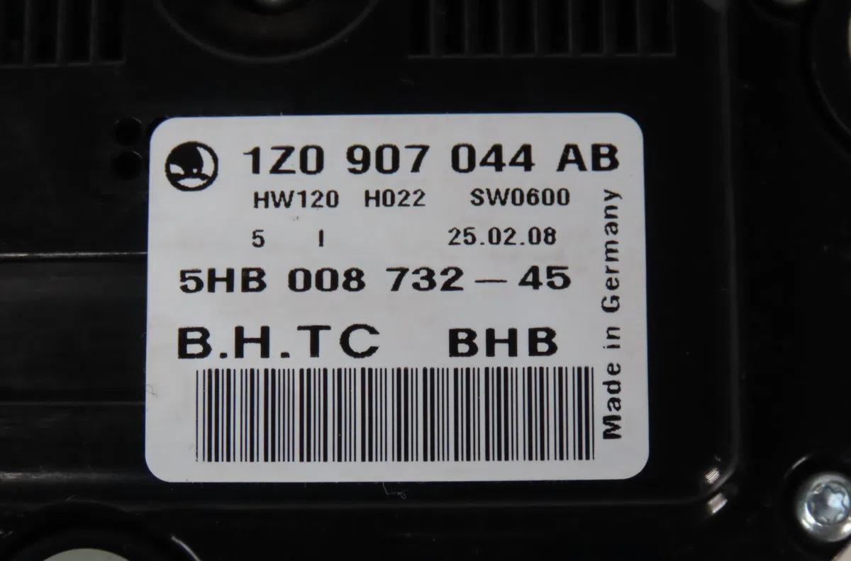 Commande de chauffage Skoda OCTAVIA II Combi (1Z5) 1.9 tdi (2004-2010) occasion — photo 2