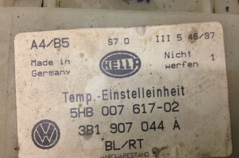 Commande de chauffage Volkswagen GOLF IV (1J1) 1.9 sdi (1997-2005) occasion — photo 2