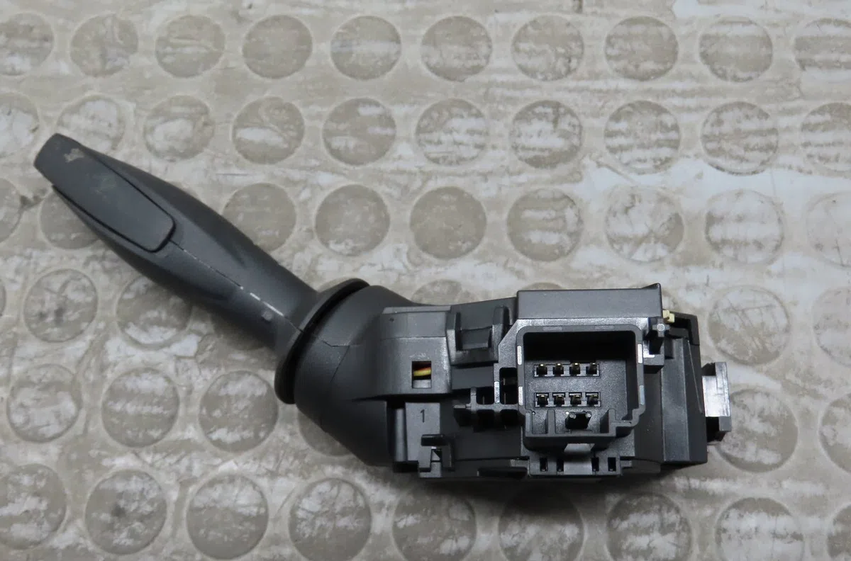 Commande eclairage Ford FIESTA VI (CB1, CCN) 1.4 tdci (2010-2012) 3 portes occasion
