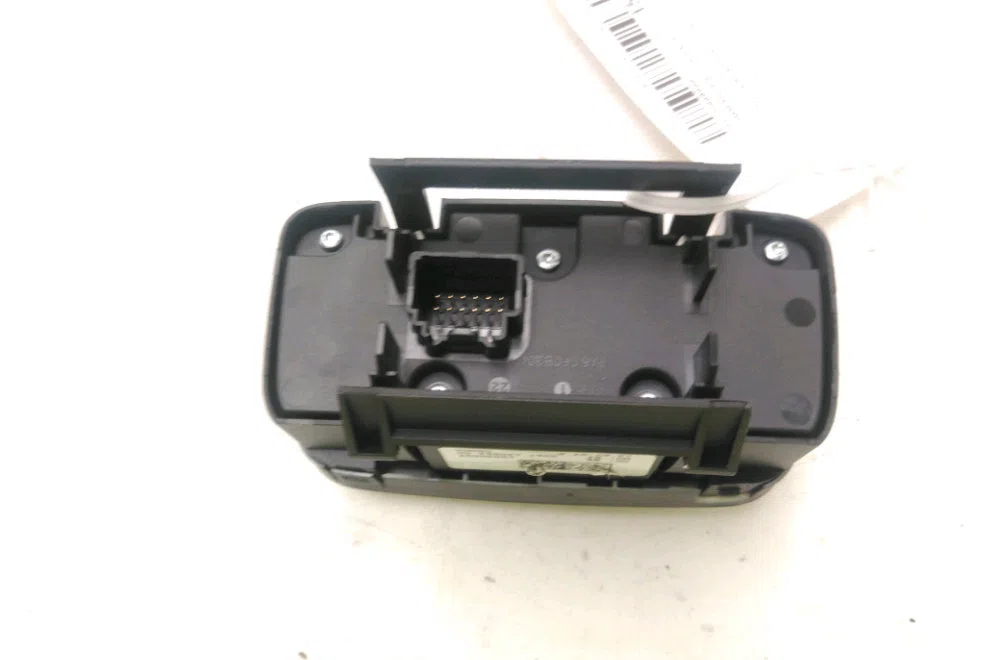 Commande eclairage Ford FIESTA VI (CB1, CCN) 1.4 tdci (2010-2012) 3 portes occasion — photo 2