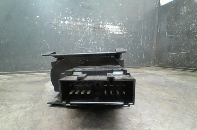 Commande eclairage Ford FUSION (JU_) 1.4 tdci (2002-2012) 5 portes occasion — photo 3
