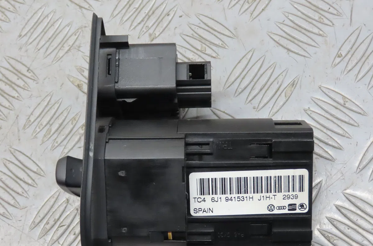 Commande eclairage Seat IBIZA IV SC (6J1, 6P5) 1.4 tdi (2008-2010) occasion — photo 4