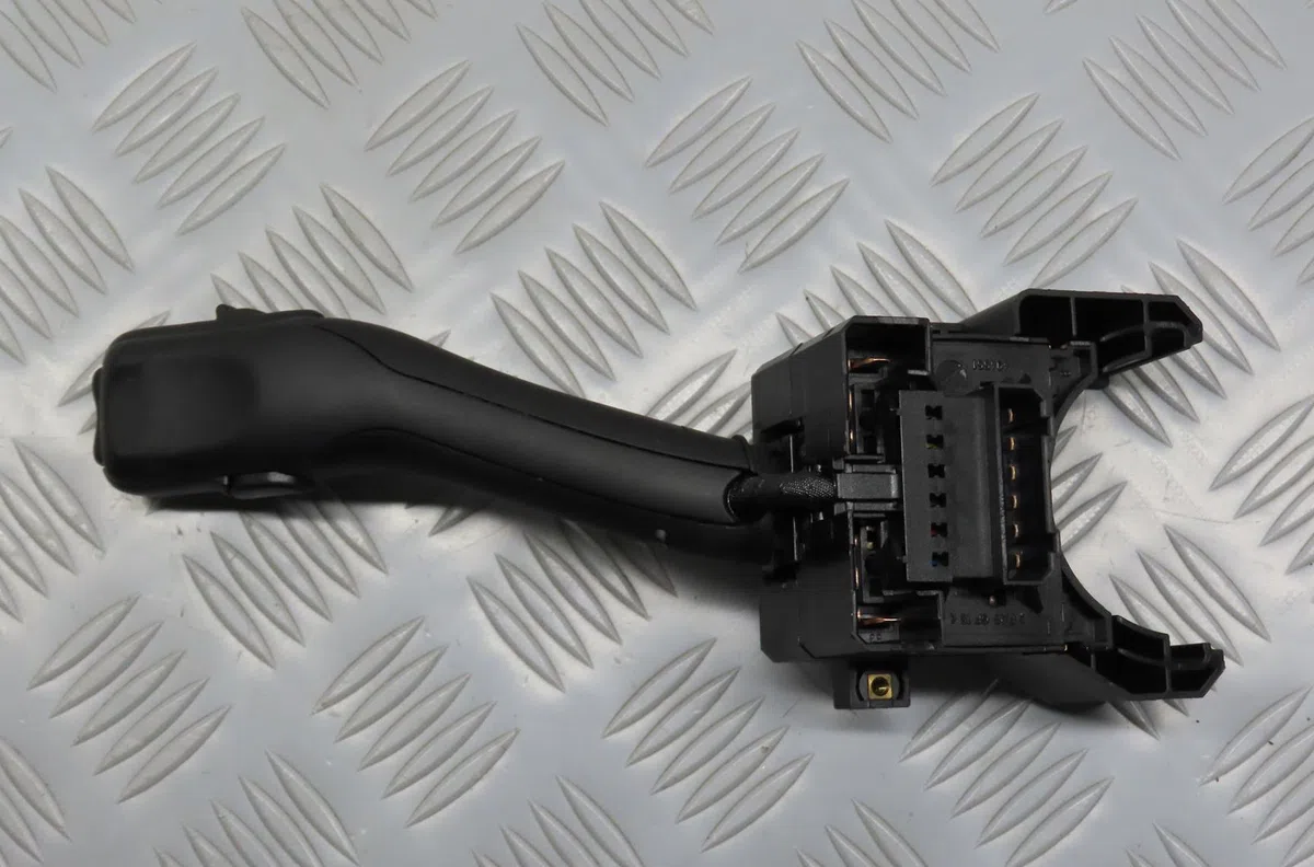 Commande essuie glace Audi A6 C5 (4B2) 3.0 quattro (2001-2005) occasion — photo 2