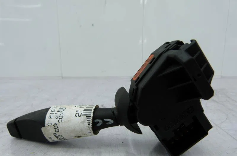 Commande essuie glace FORD TOURNEO CONNECT 1 PHASE 1 occasion — photo 3