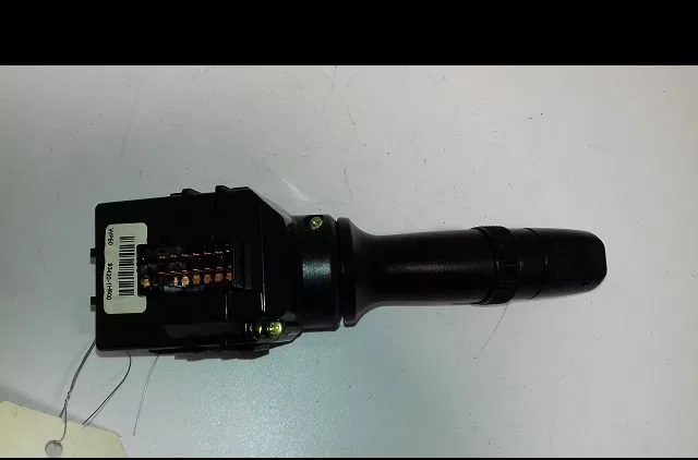 Commande essuie glace Kia CEE'D 3-5 portes (ED) 1.6 crdi 115 (2006-2012) occasion — photo 4