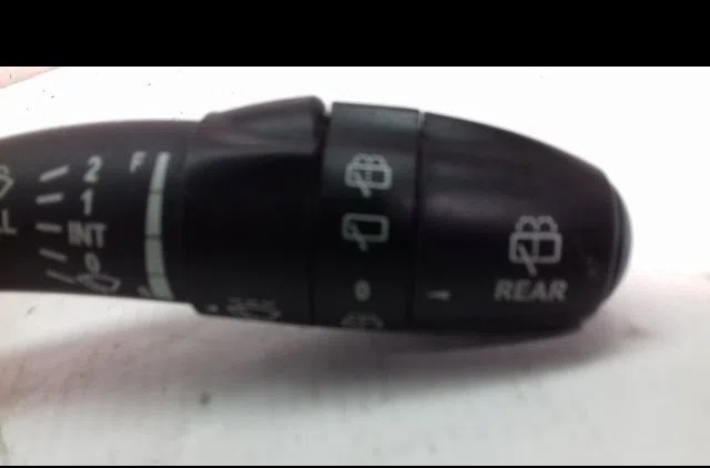 Commande essuie glace Kia CEE'D SW (ED) 1.6 crdi 90 (2007-2012) occasion — photo 2