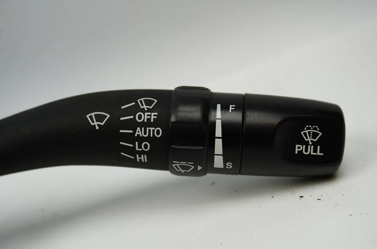 Commande essuie glace Kia MAGENTIS II (MG) 2.0 crdi (2006-2010) occasion — photo 2