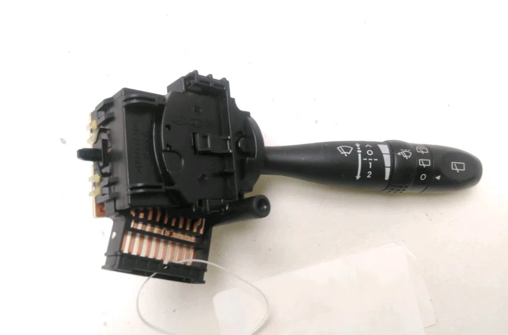 Commande essuie glace Kia PICANTO I (SA) 1.0 (2004-2011) occasion — photo 3