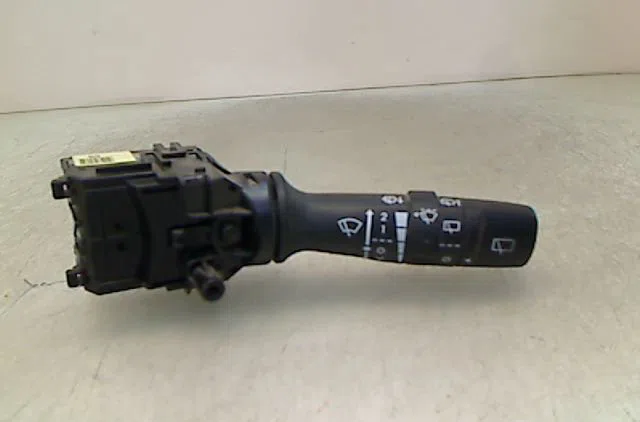 Commande essuie glace Kia RIO III (UB) 1.25 cvvt (2011-2017) occasion — photo 4