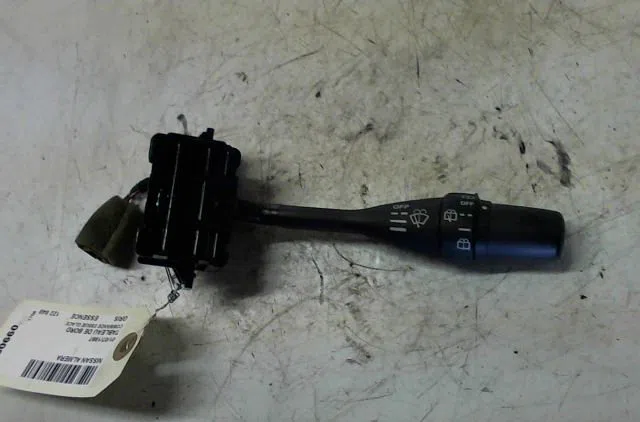 Commande essuie glace NISSAN ALMERA 1997 occasion — photo 3