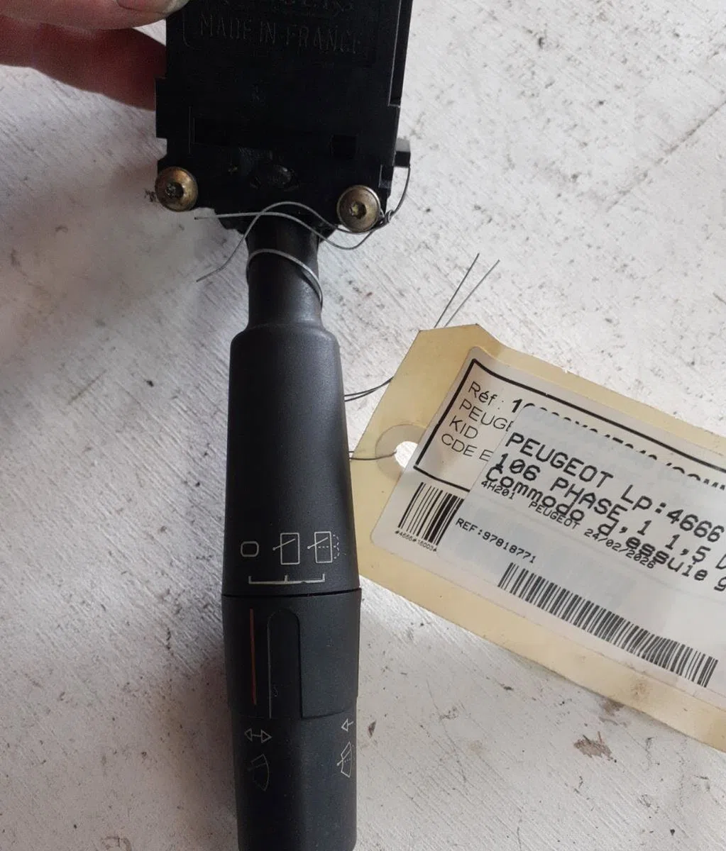 Commande essuie glace Peugeot 106 I (1A, 1C) 1.5 d (1994-1996) occasion — photo 2