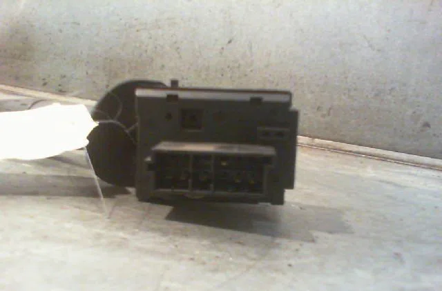 Commande essuie glace PEUGEOT 405 Phase 1 07-1987--06-1992 occasion — photo 3