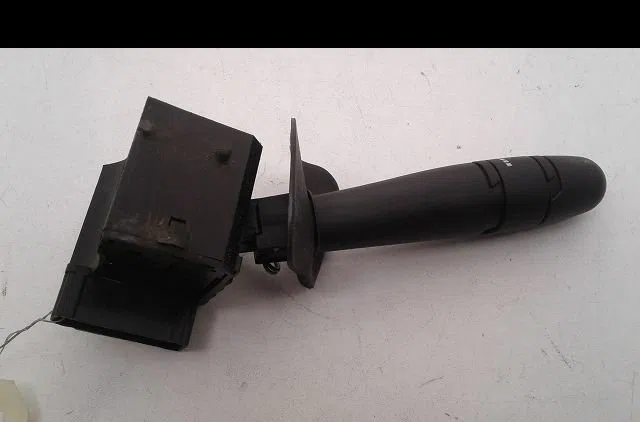 Commande essuie glace Renault MEGANE I (BA0-1_) 1.9 dti (ba1u) (2001-2003) occasion — photo 2
