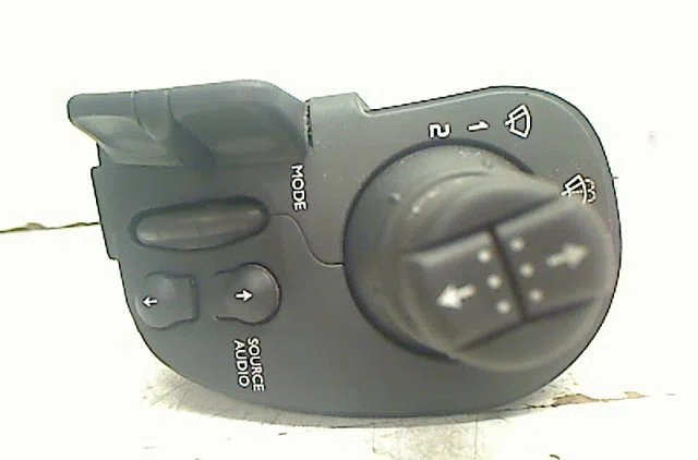 Commande essuie glace Renault MODUS - GRAND MODUS (F-JP0_) 1.5 dci (fp0d, jp0d) (2004) occasion — photo 3
