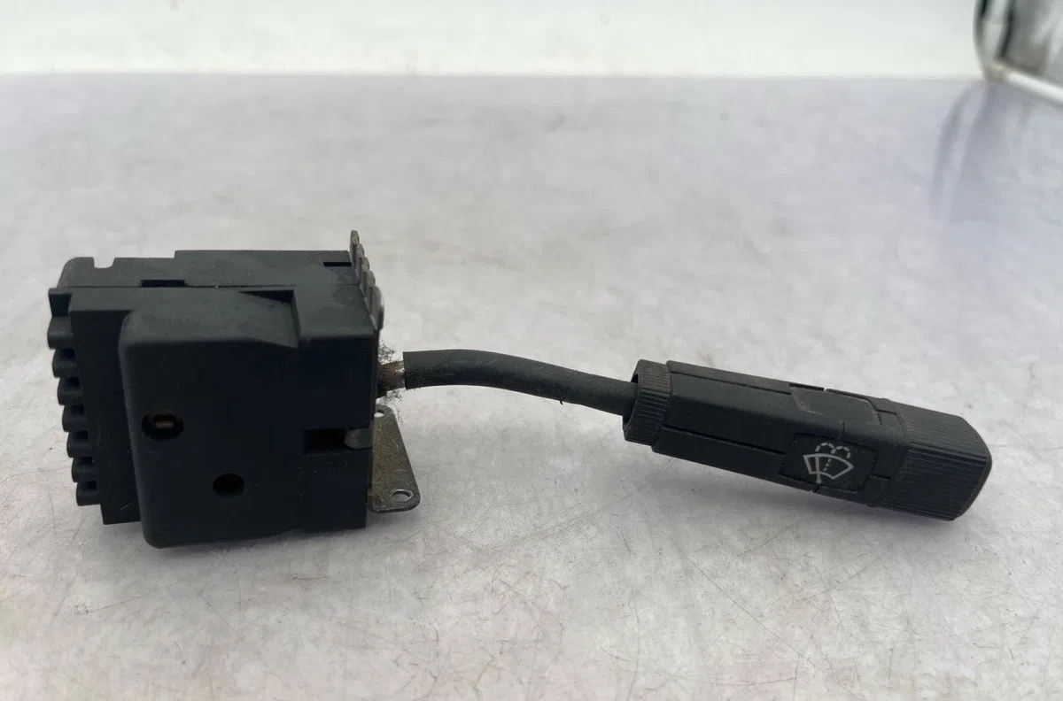 Commande essuie glace RENAULT R11 occasion — photo 2