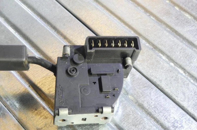 Commande essuie glace RENAULT R25 PHASE 1 occasion — photo 4