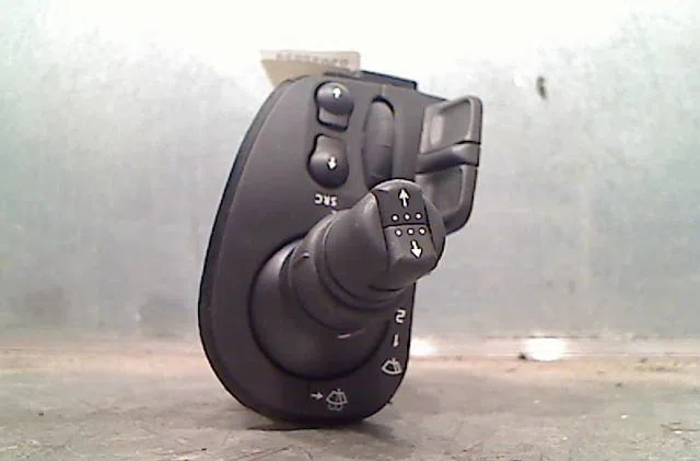 Commande essuie glace RENAULT SCENIC II Phase 1 03-2004--09-2006 occasion