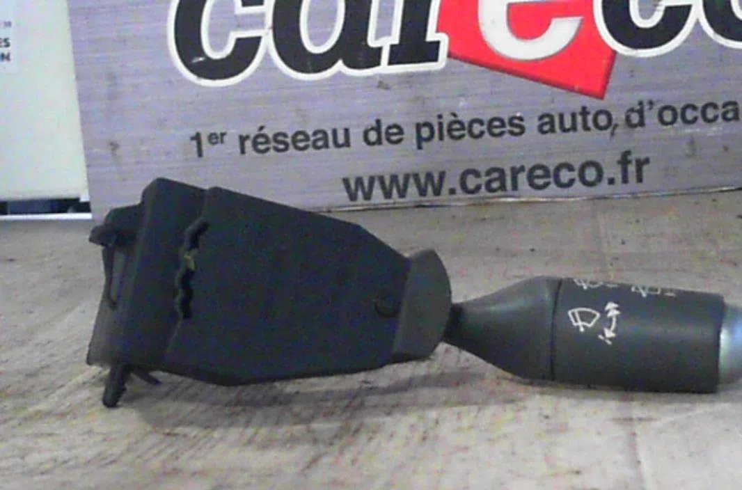 Commande essuie glace Smart CITY-COUPE (450) 0.6 (s1cla1, 450.341) (1998-2004) occasion — photo 2