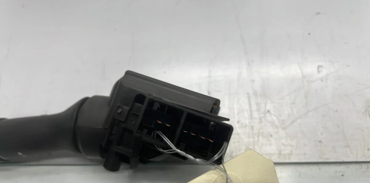 Commande essuie glace TOYOTA HILUX 4 PHASE 3 occasion — photo 2