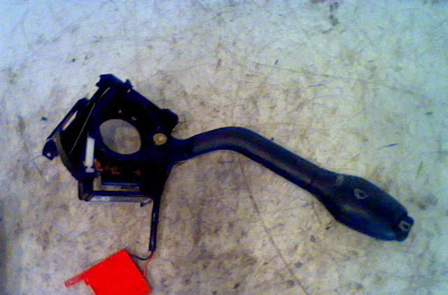 Commande essuie glace VOLKSWAGEN POLO III 2001 occasion — photo 2