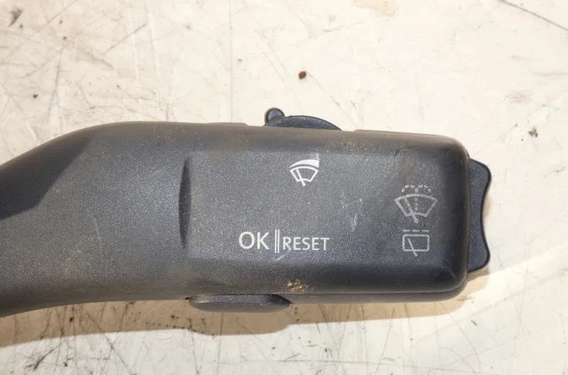 Commande essuie glace VOLKSWAGEN TOURAN 1 PHASE 1 occasion — photo 3