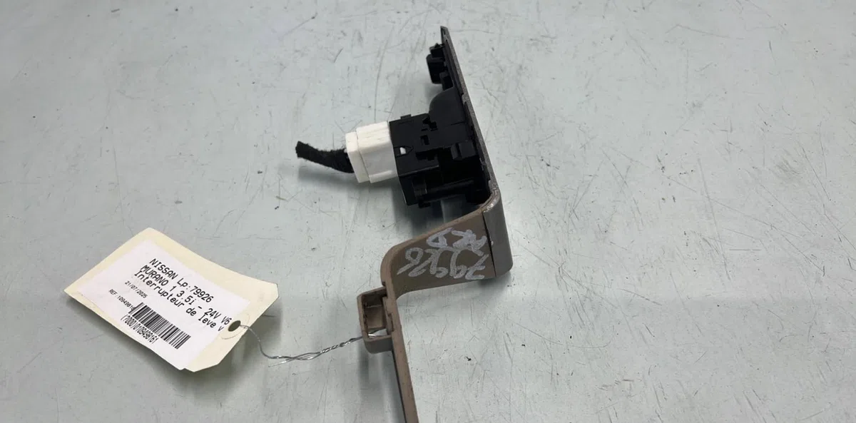 Commande leve-glace porte arrière droite NISSAN MURANO 1 occasion — photo 4