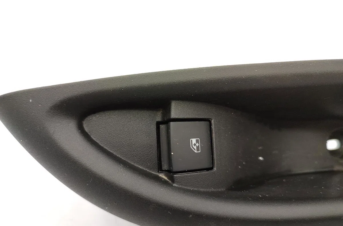 Commande leve-glace porte arrière droite OPEL ASTRA K PHASE 1 occasion