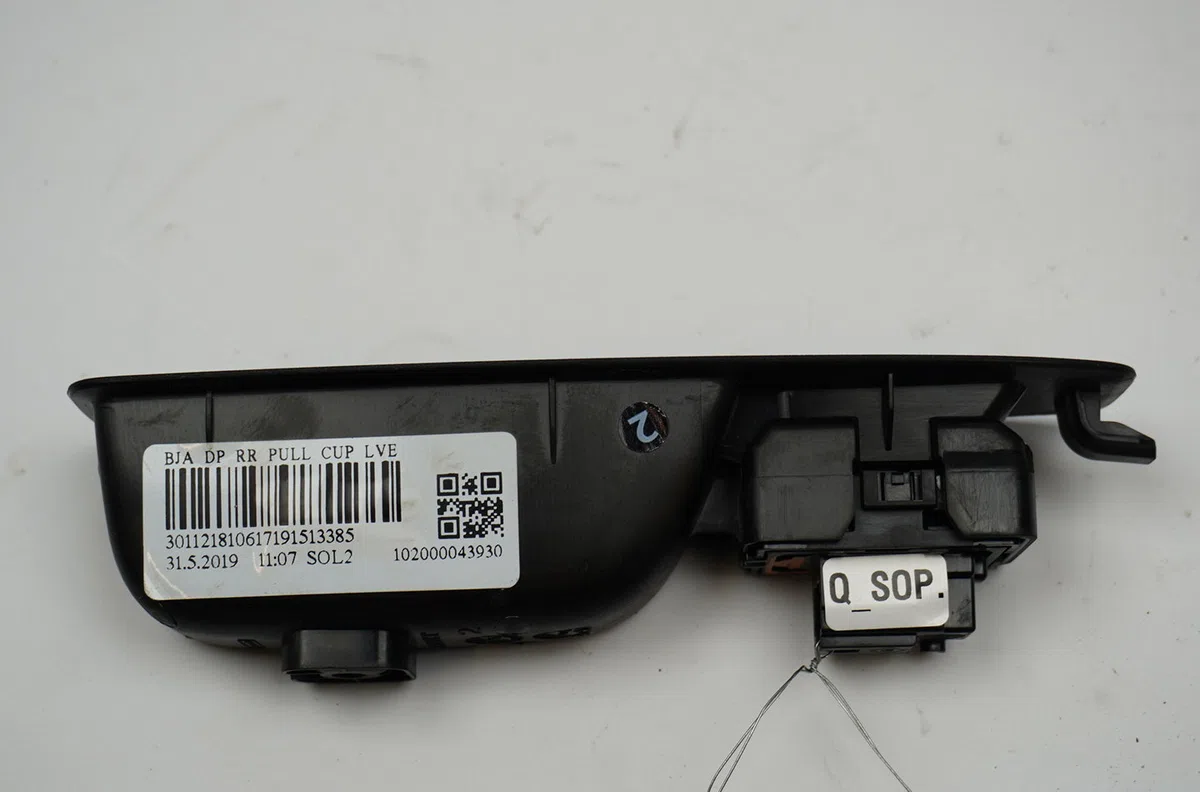 Commande leve-glace porte arrière droite Renault CLIO V (B7_) 1.3 tce 130 (b7mf) (2019) occasion — photo 2