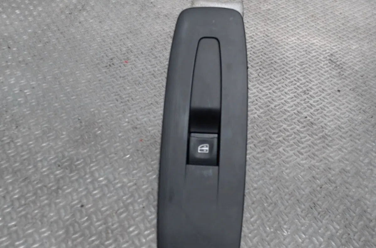 Commande leve-glace porte arrière droite RENAULT SCENIC 4  SCENIC 4 occasion — photo 2