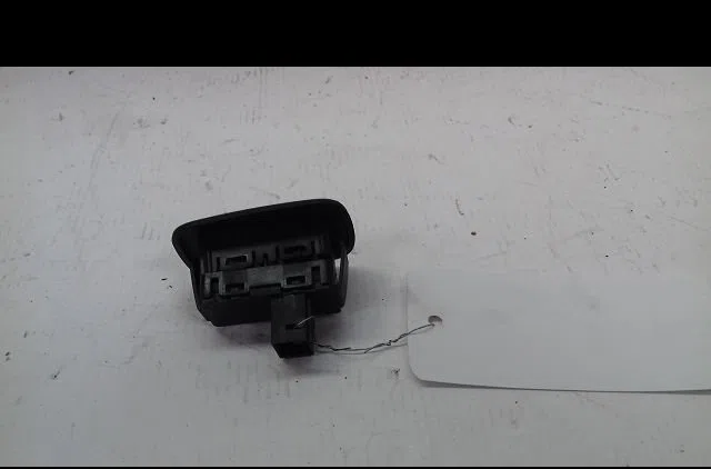 Commande leve-glace porte arrière gauche Citroen C5 III Break (RW_) 2.0 hdi 165 (2009) occasion — photo 2