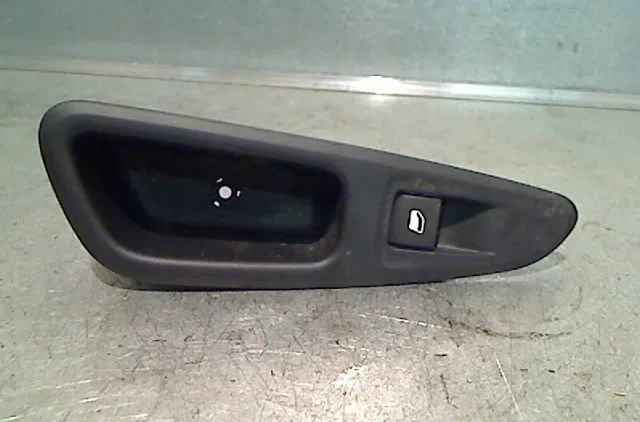 Commande leve-glace porte arrière gauche PEUGEOT 308 2013 occasion — photo 2