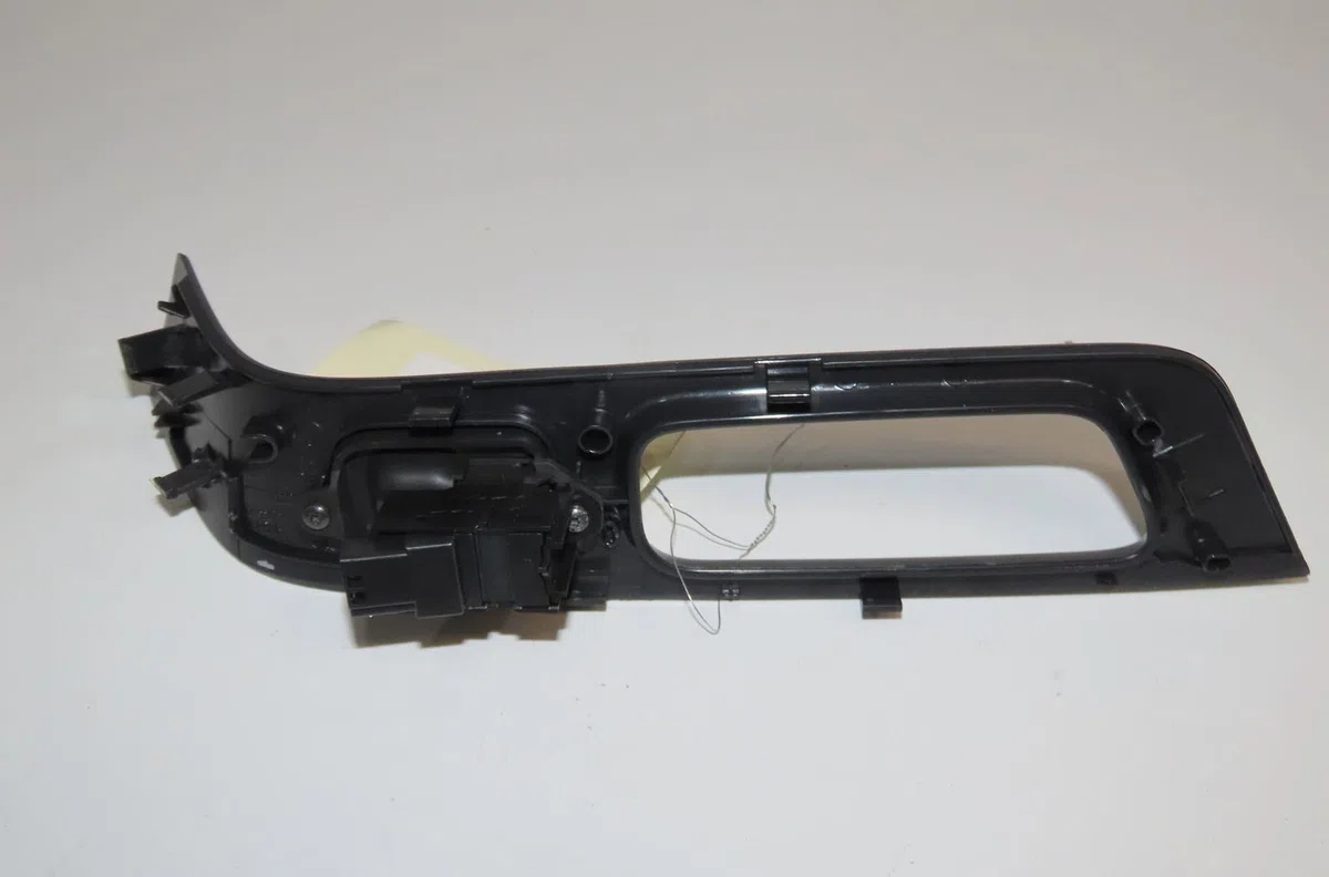 Commande leve-glace porte arrière gauche Volvo XC60 I SUV (156) D3 (2012-2015) occasion — photo 2